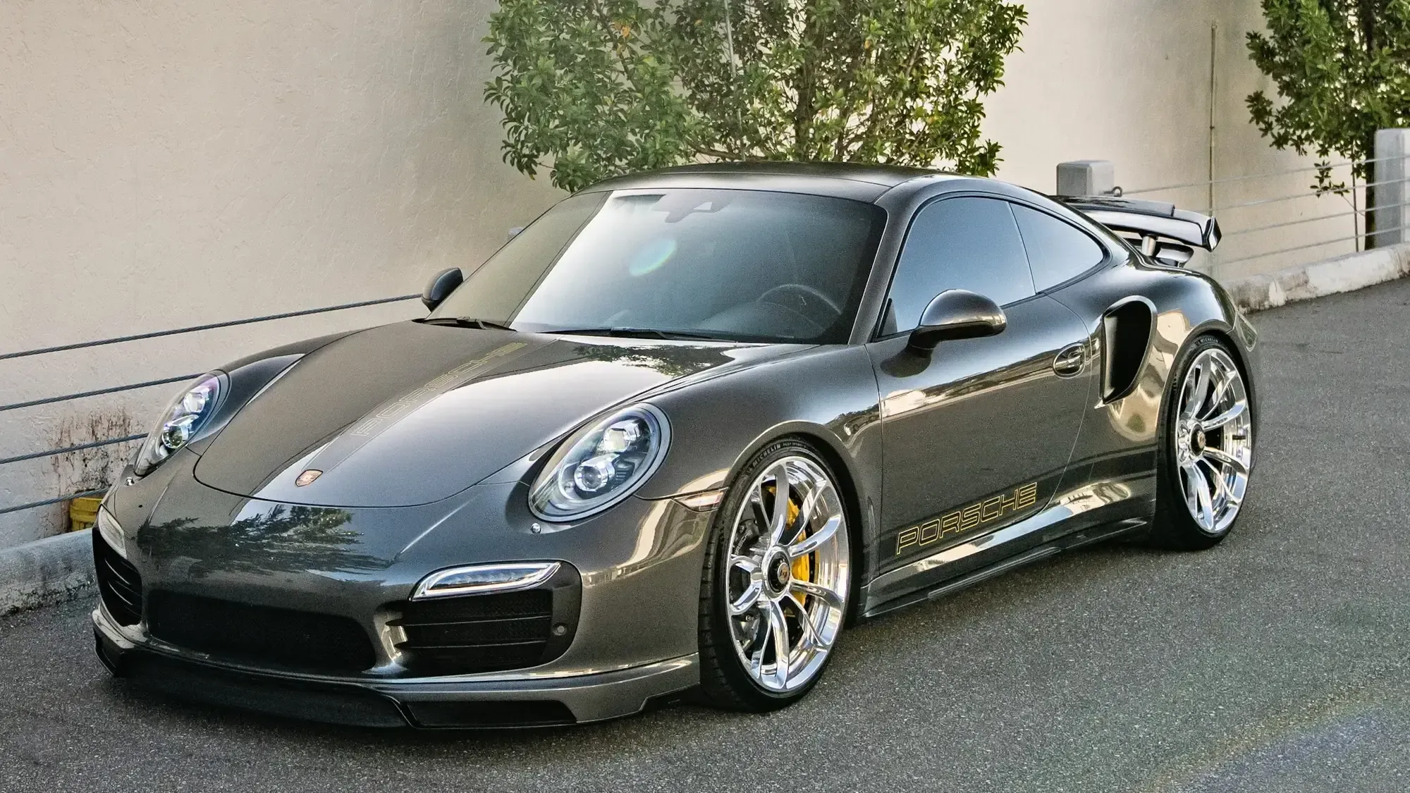 porsche_911turbos_moshammer_front_spoiler_turbo_scoops.webp