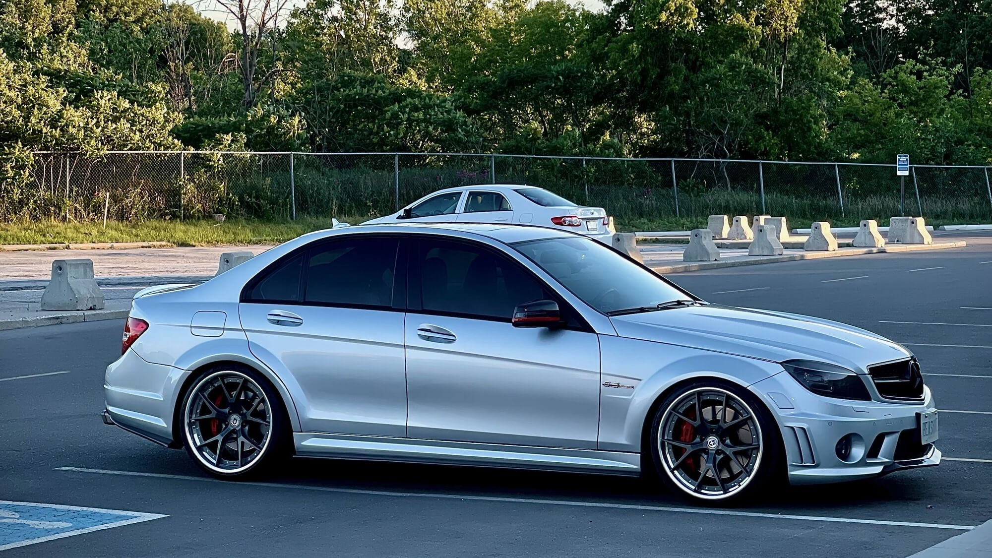 AMG_C63_204-Mercedes-Moshammer-fender_flares-wide_arches.jpg